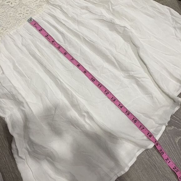 JODFL White Crochet Detail Tunic / Mini Dress - Picture 6 of 6